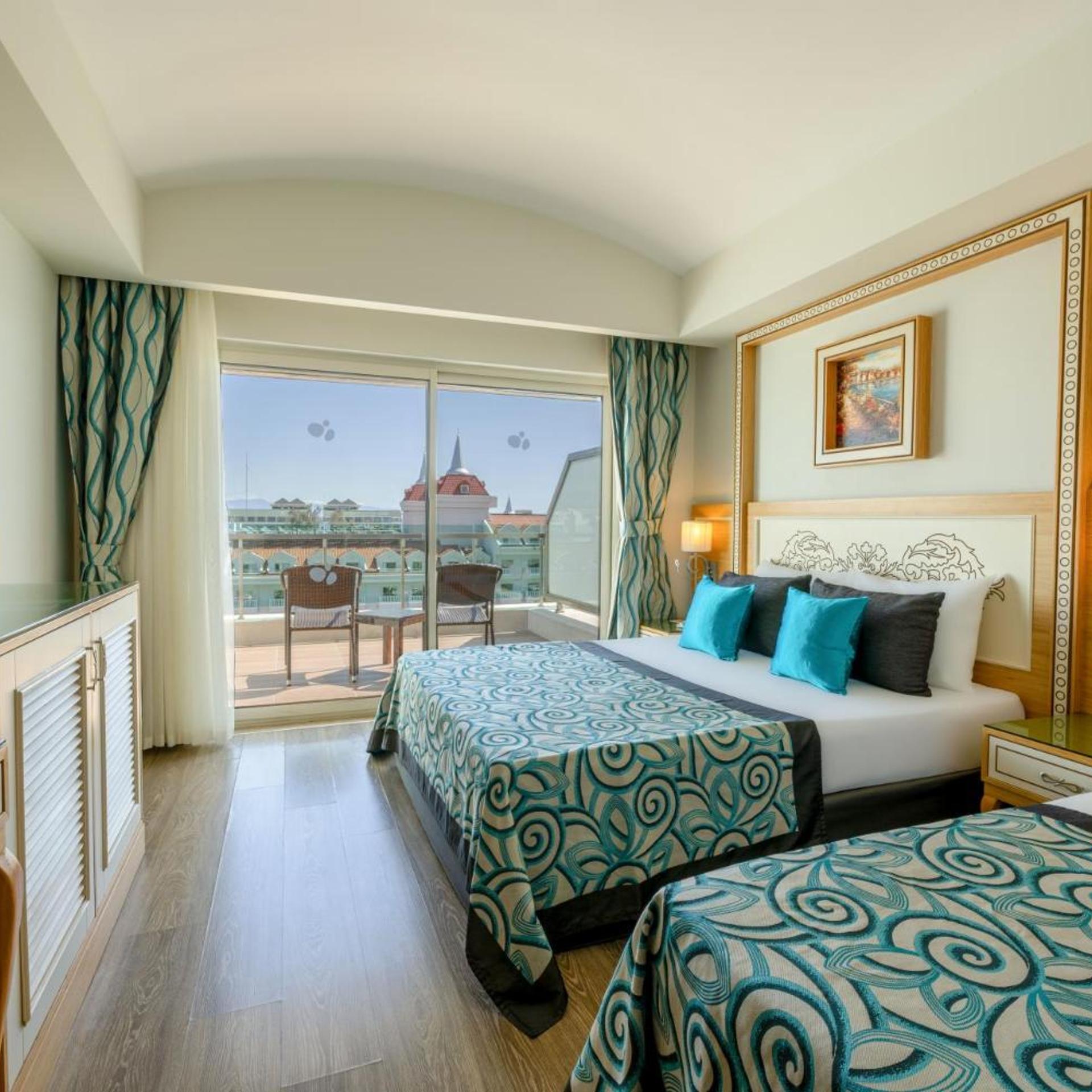 Standard, Triple, Side Sea View