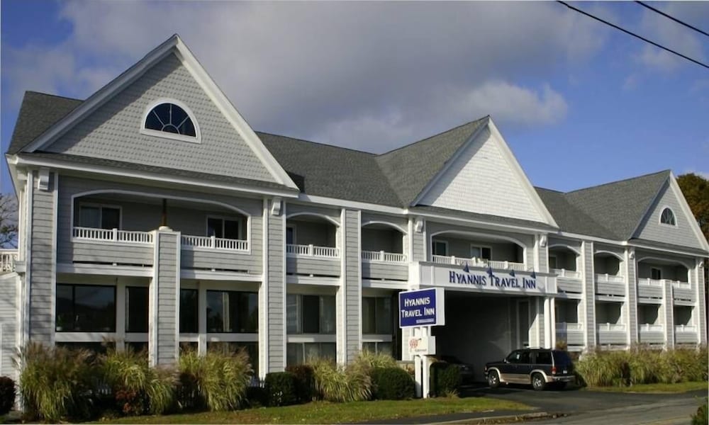 Hyannis Travel Inn 1/45