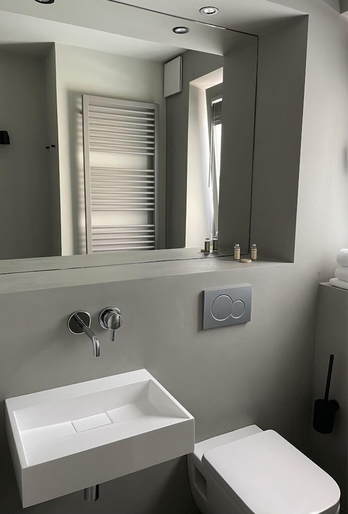 Hotel Mons Am Goetheplatz 20/27