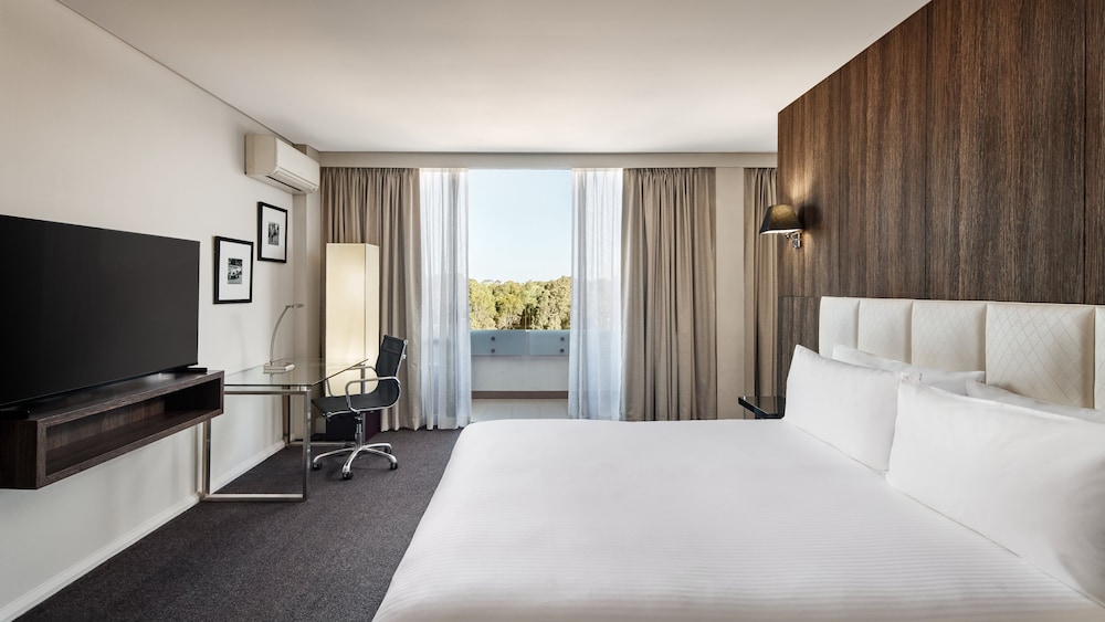 Spa, Suite, King Bed