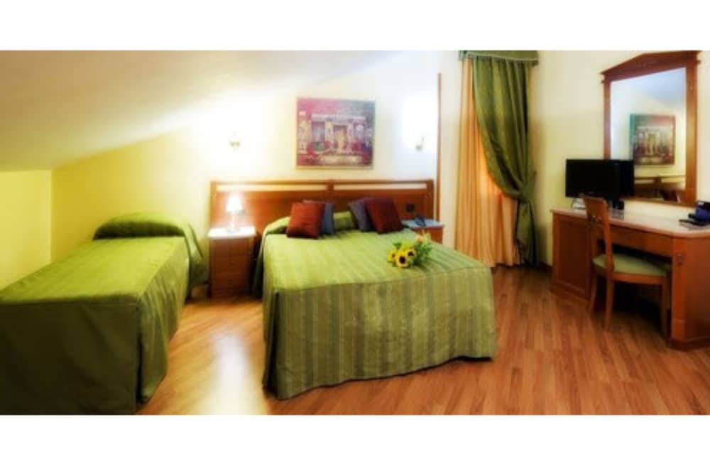 Bright Hotel Rome 10/21