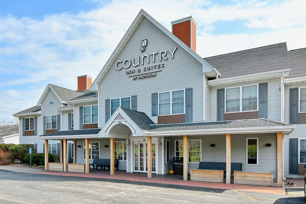 Country Inn and Suites By Radisson Mount Morris NY 3/28