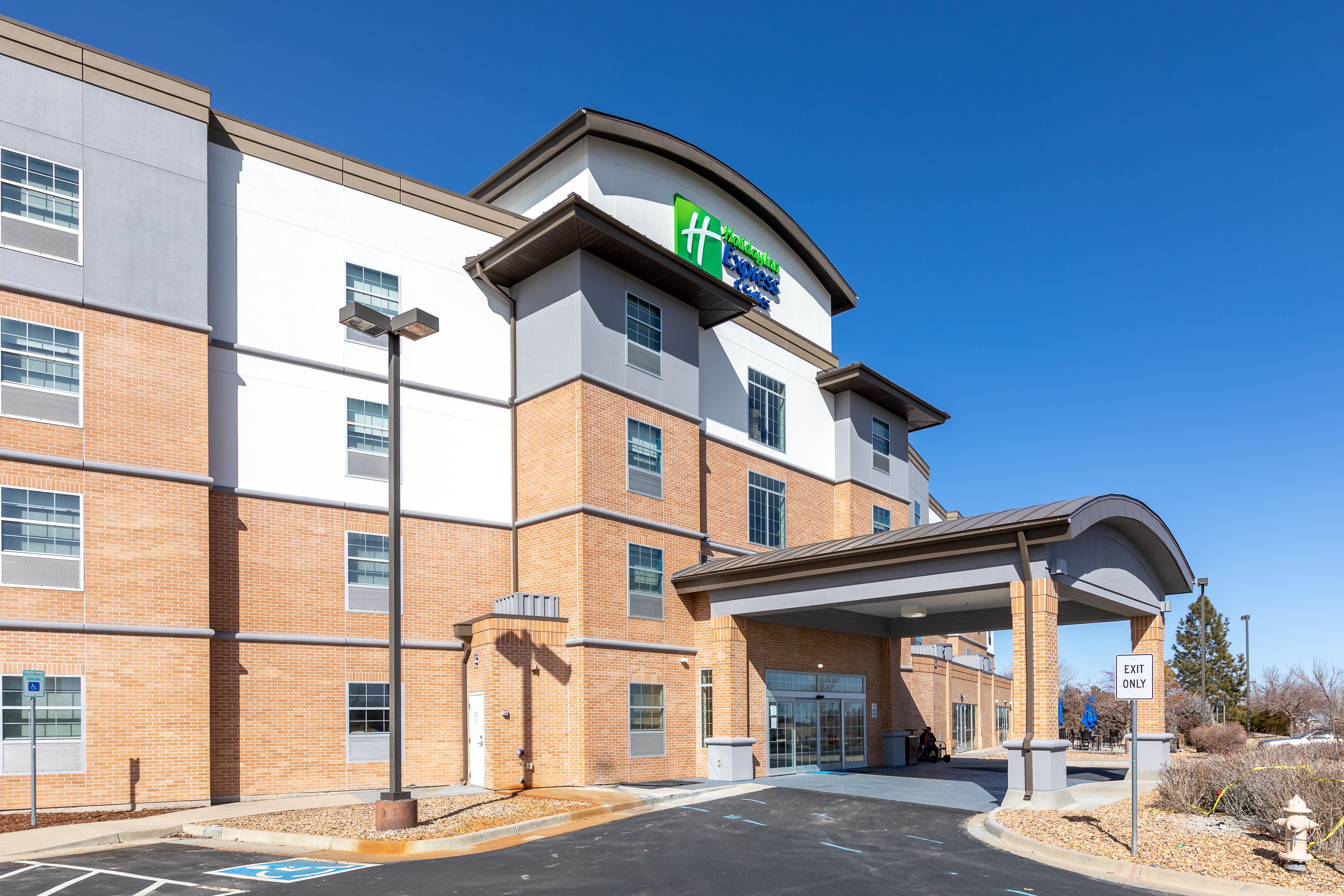 Holiday Inn Express & Suites Englewood - Denver South 42/44