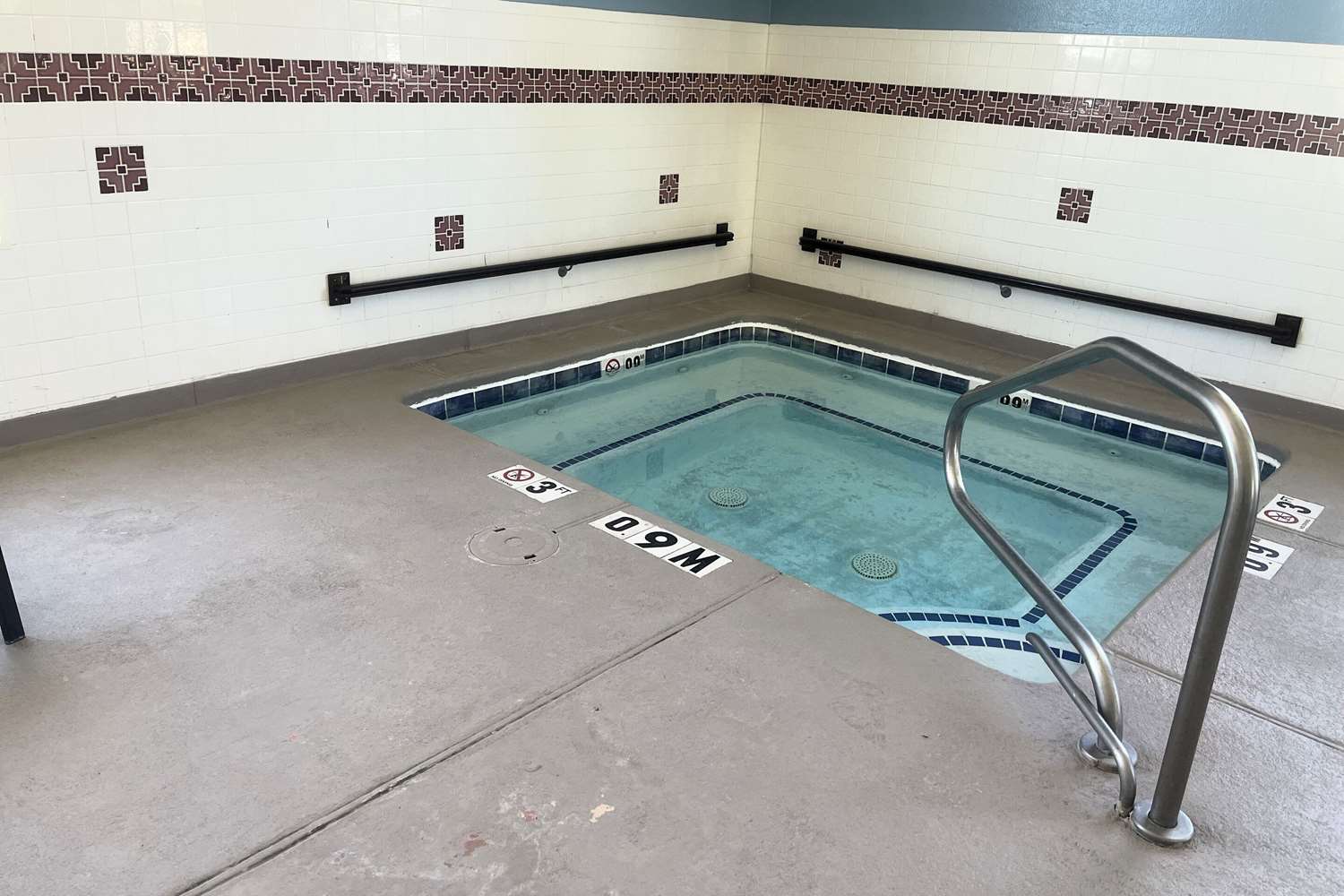 Quality Inn Raton, NM 16/28