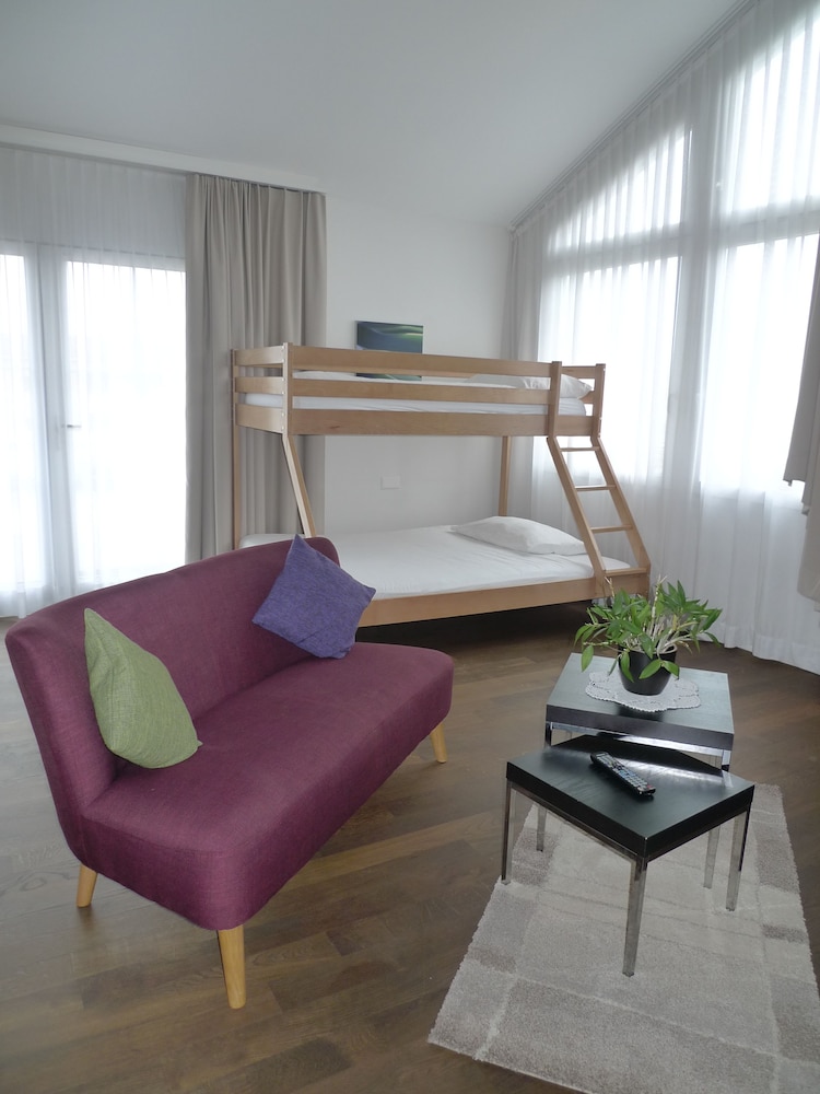Businesshotel Lux 33/50