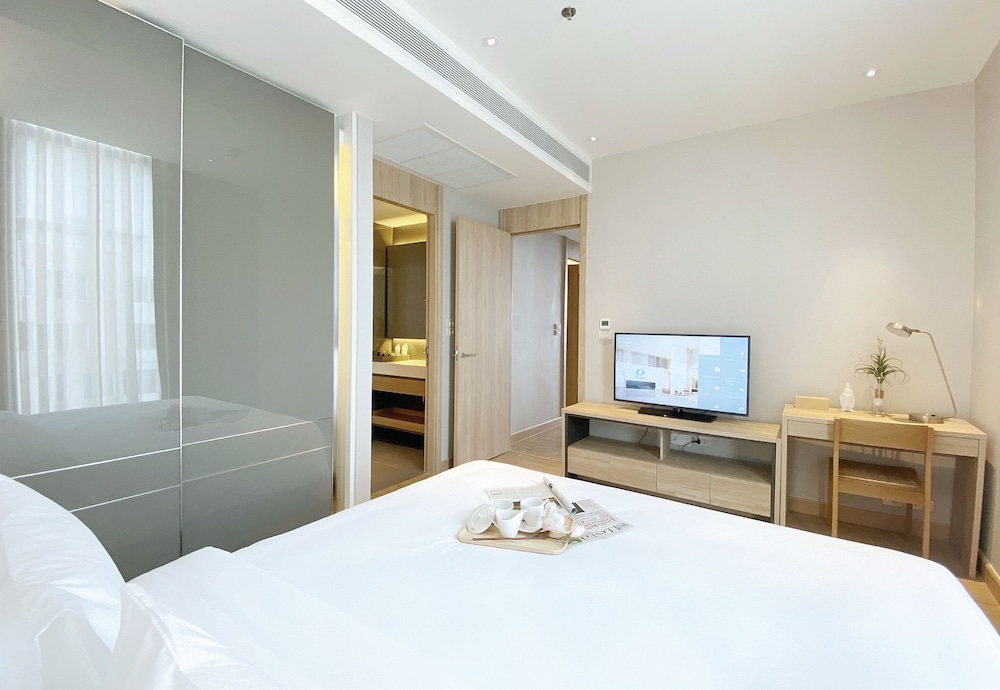 Oakwood Suites Bangkok 10/42