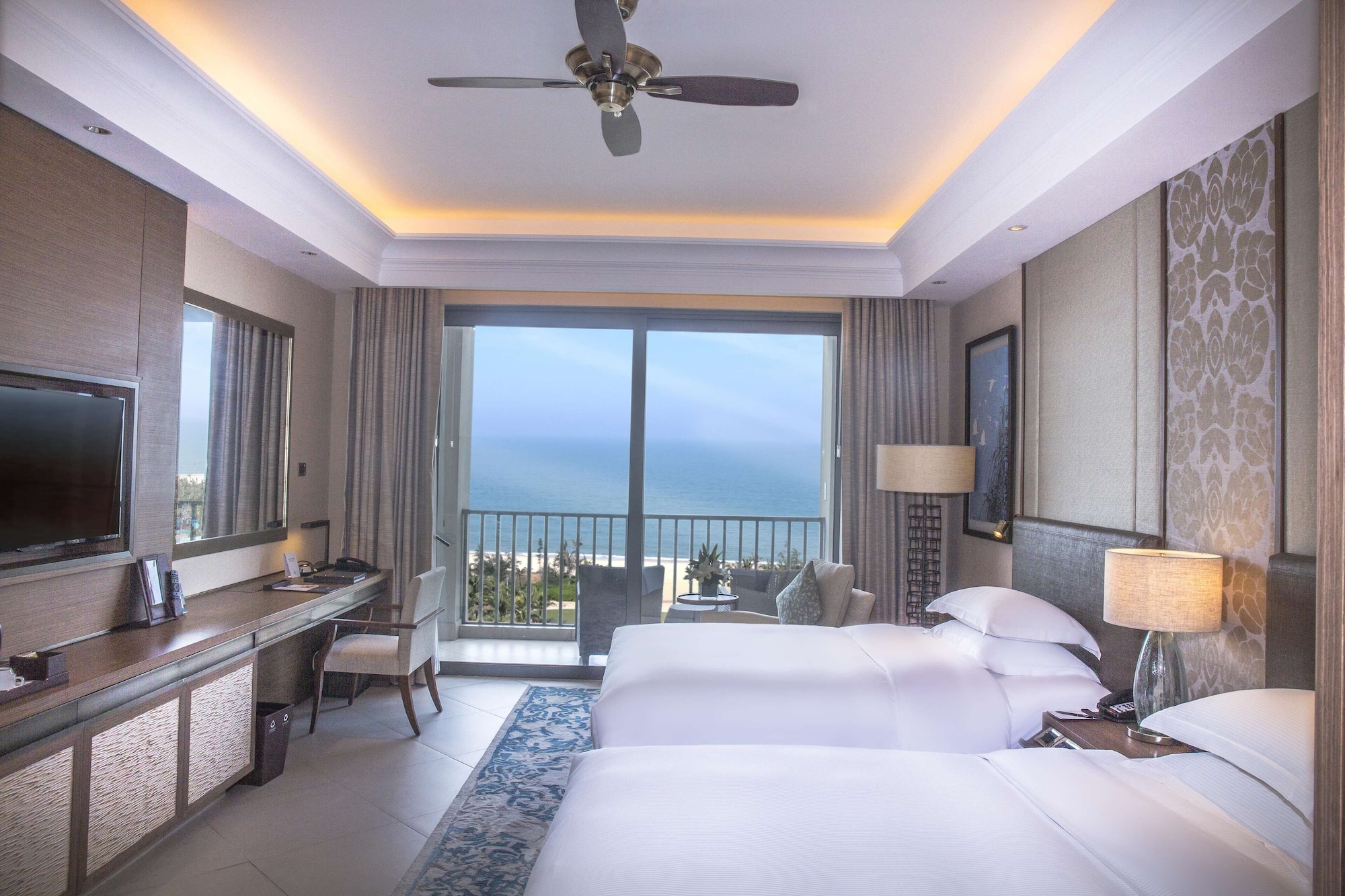 PREMIER, TWIN BEDS, SEA VIEW