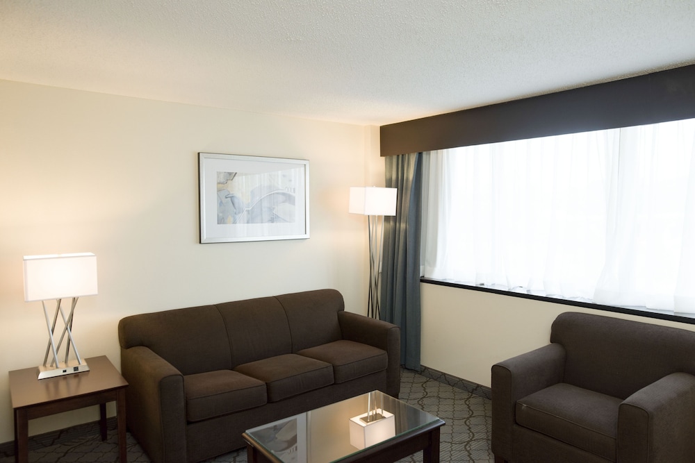 Holiday Inn Birmingham-Airport 43/63