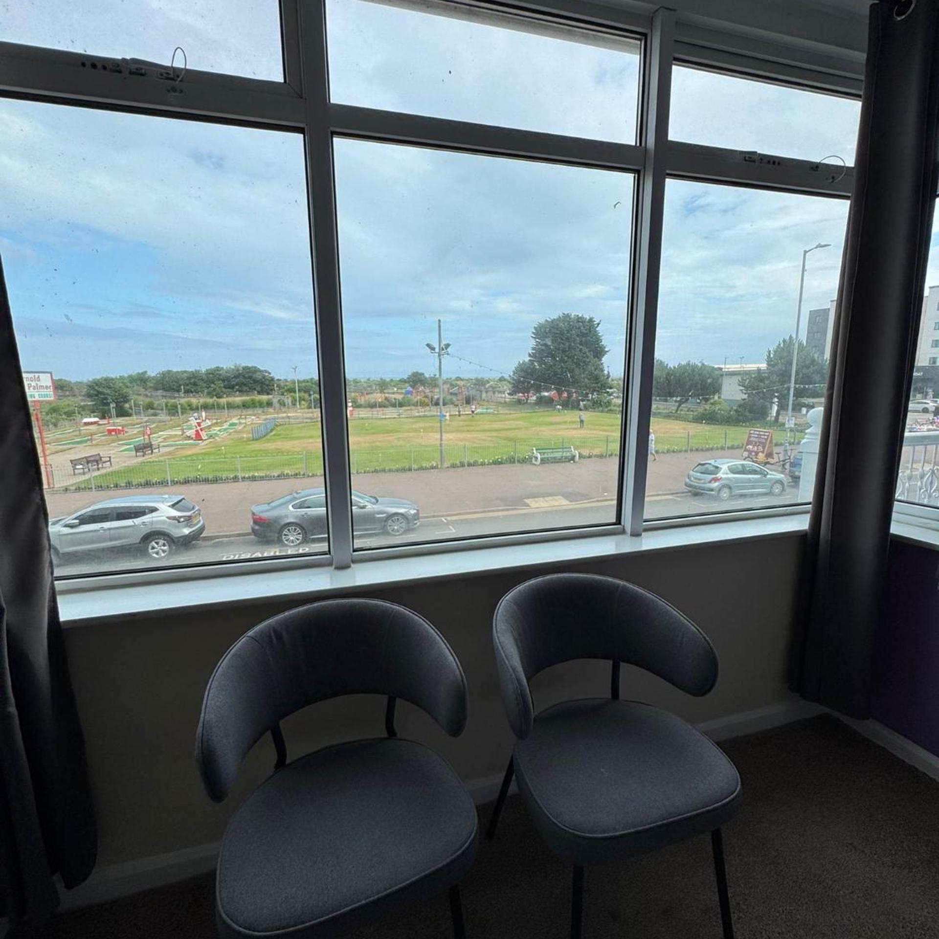 Sea Side Hotel 30/38