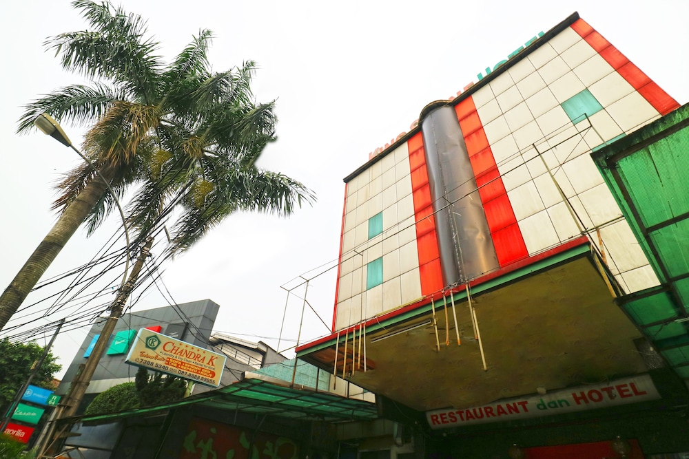 King Stone Hotel by ZUZU 7/56