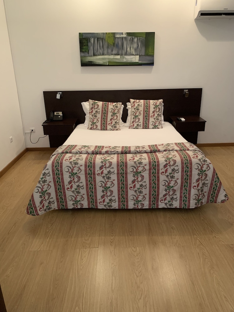 HOTEL LOURO 38/69