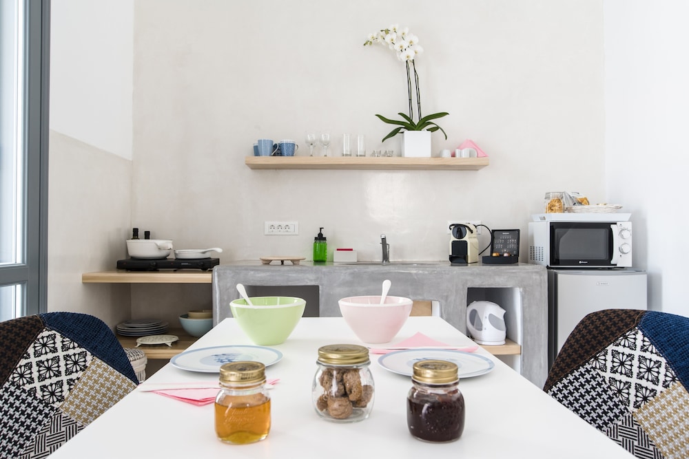 Lagadi Suites 58/67