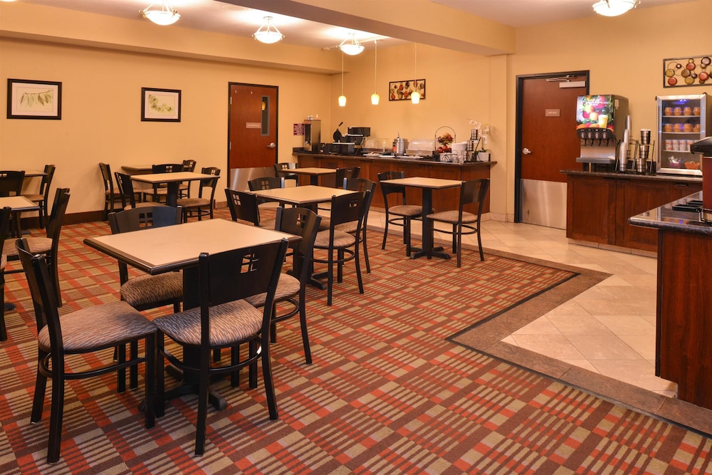 Best Western Wilsonville Inn & Suites 25/28