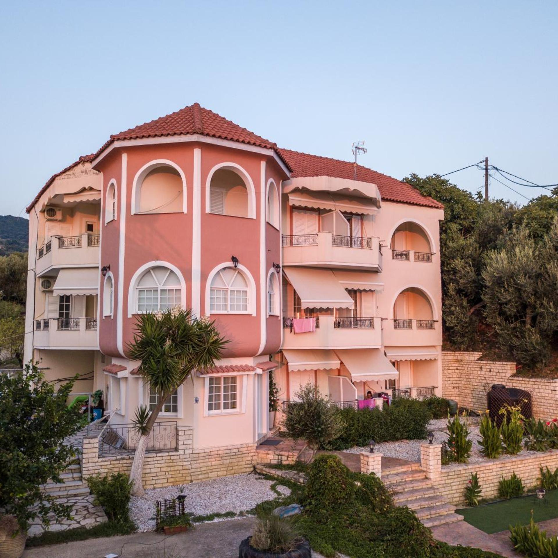Agios Thomas Hotel 7/66