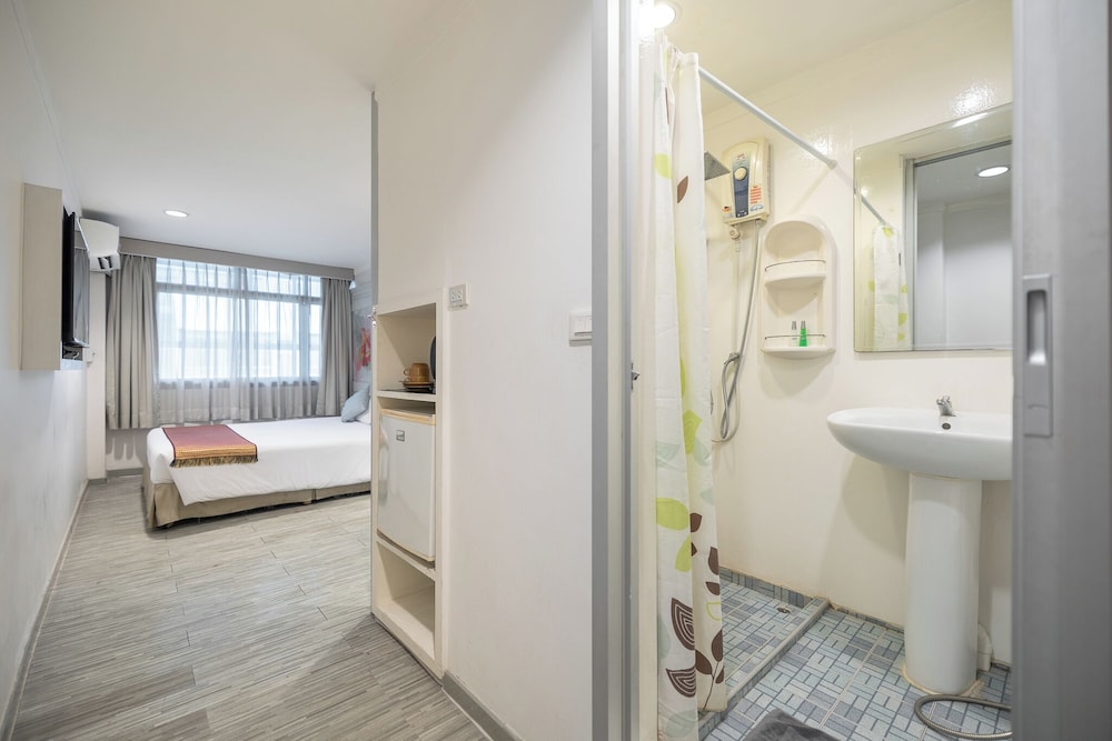PRATUNAM CITY INN 53/54