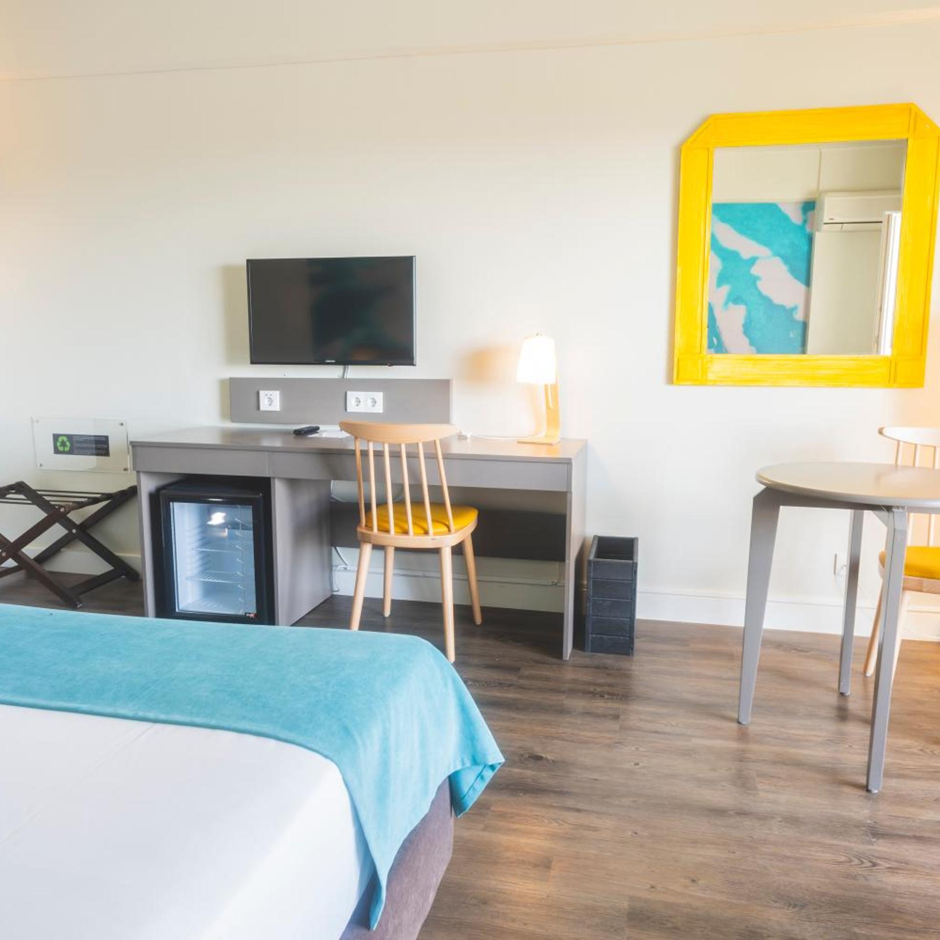 Room, Double or Twin Bed, Star Inn Peniche 6/10