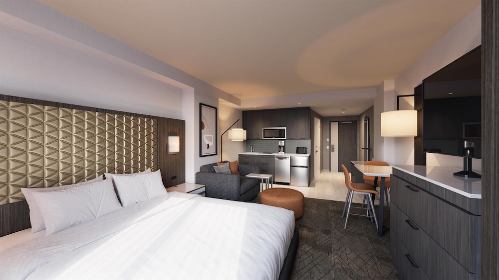 GUEST ROOM, MULTIPLE BEDS, DEN, KITCHENETTE