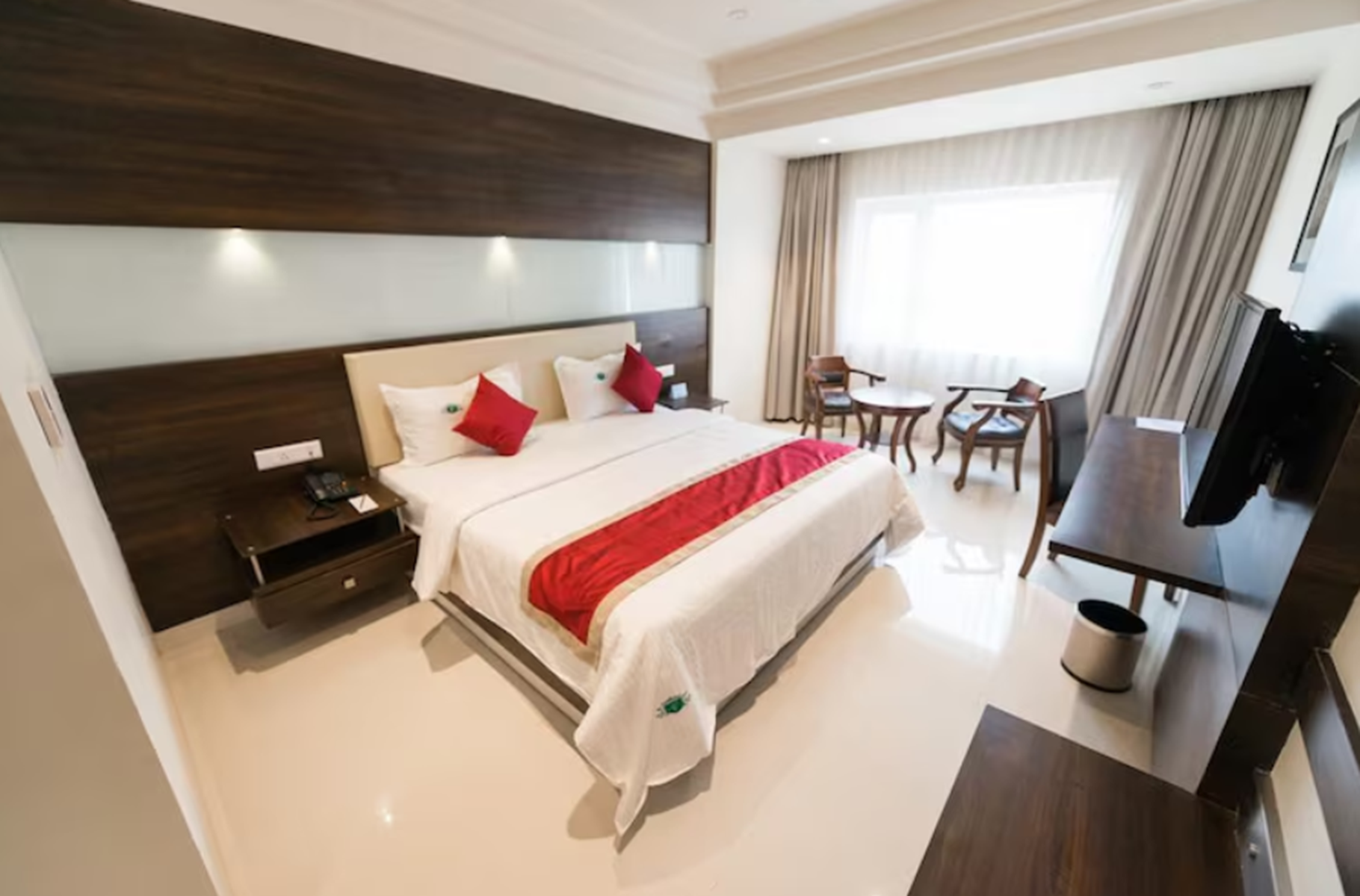 Luxury, Suite