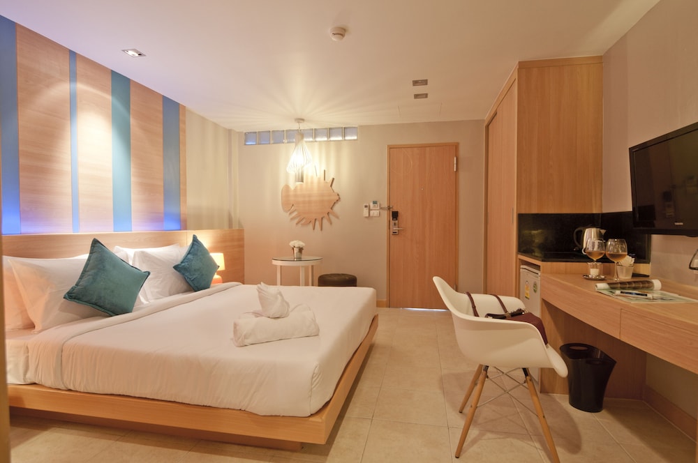 Ratana Apart Hotel At Kamala 15/50