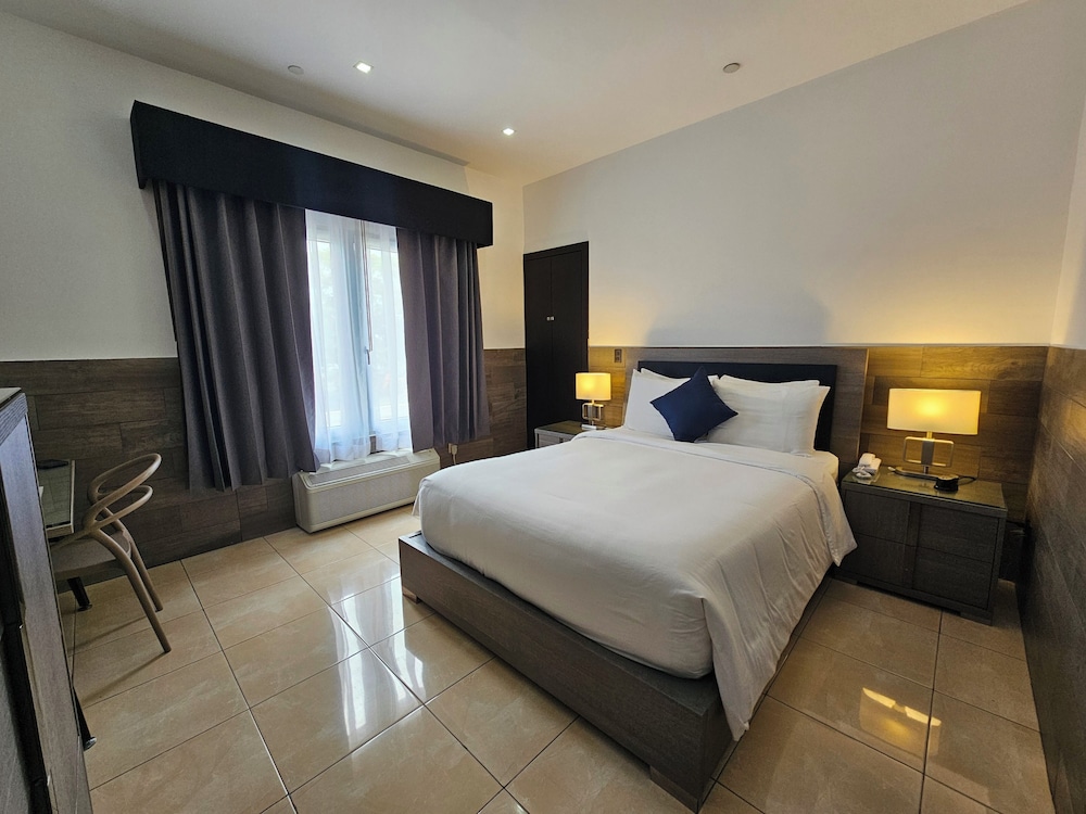 Beverly Hills: Hotel & Business 23/62