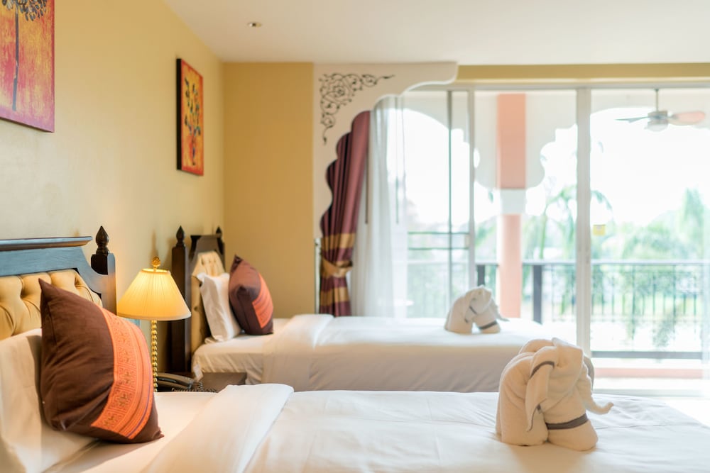 Sheik Hotel 13/46