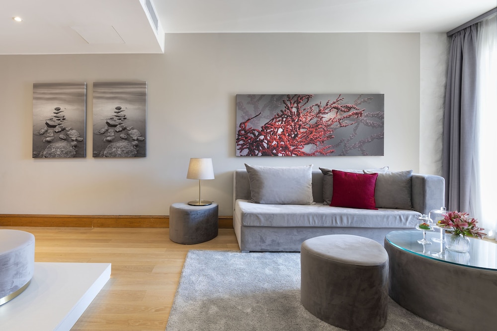 Mazzaro Sea Palace – VRetreats 26/64