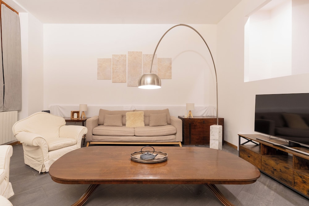 Brera Apartments in Porta Ticinese 25/43