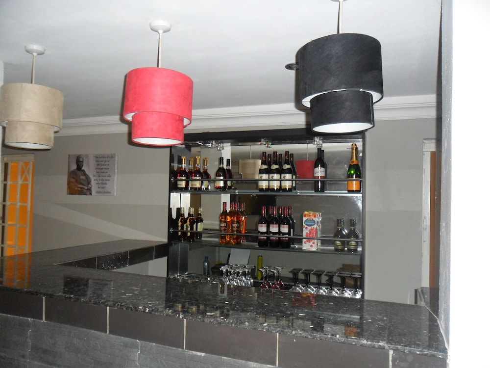 Swisscottage Suites 16/21