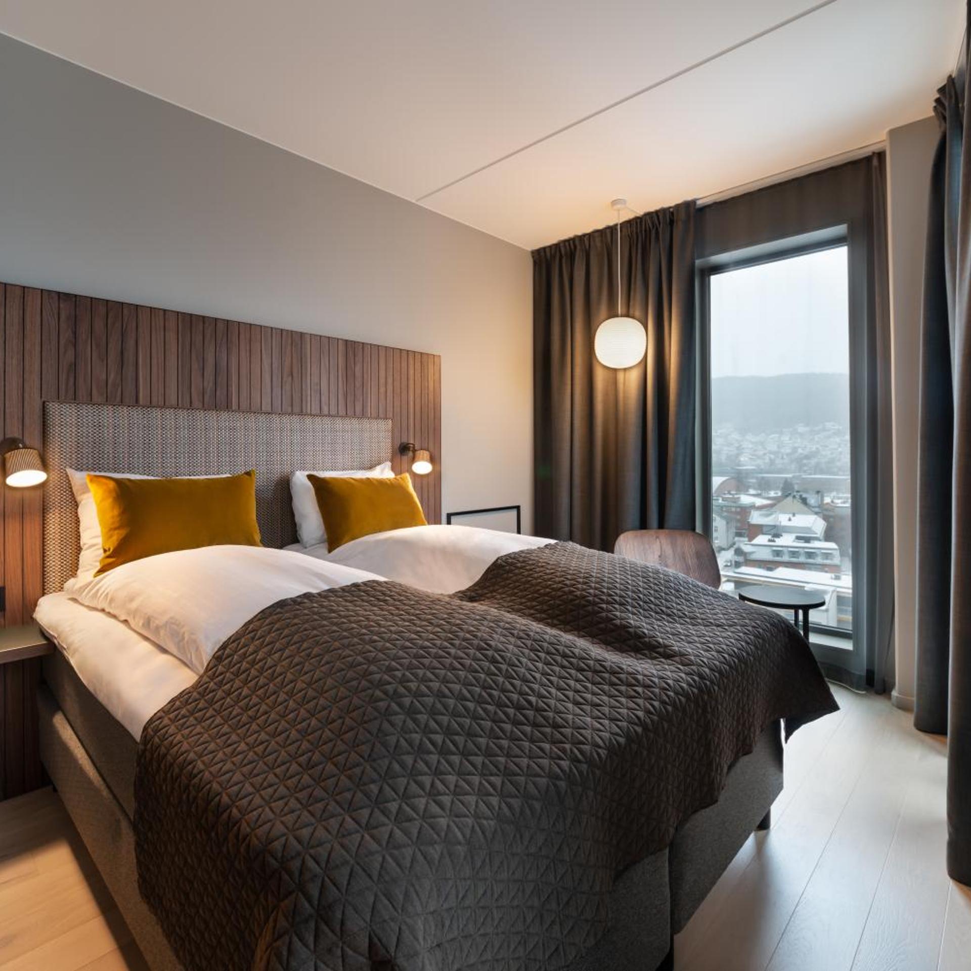 Standard, Double or Twin Bed