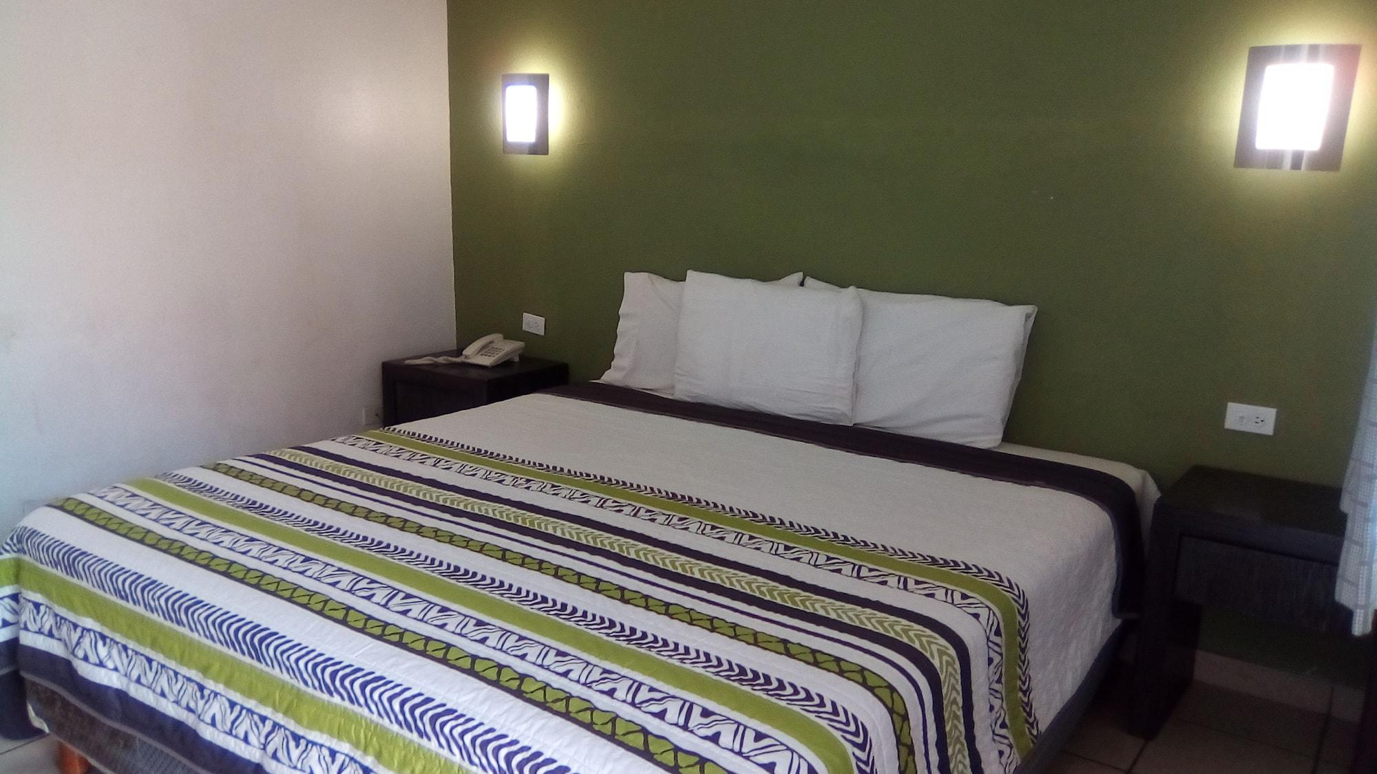Hotelco Inn 7/19