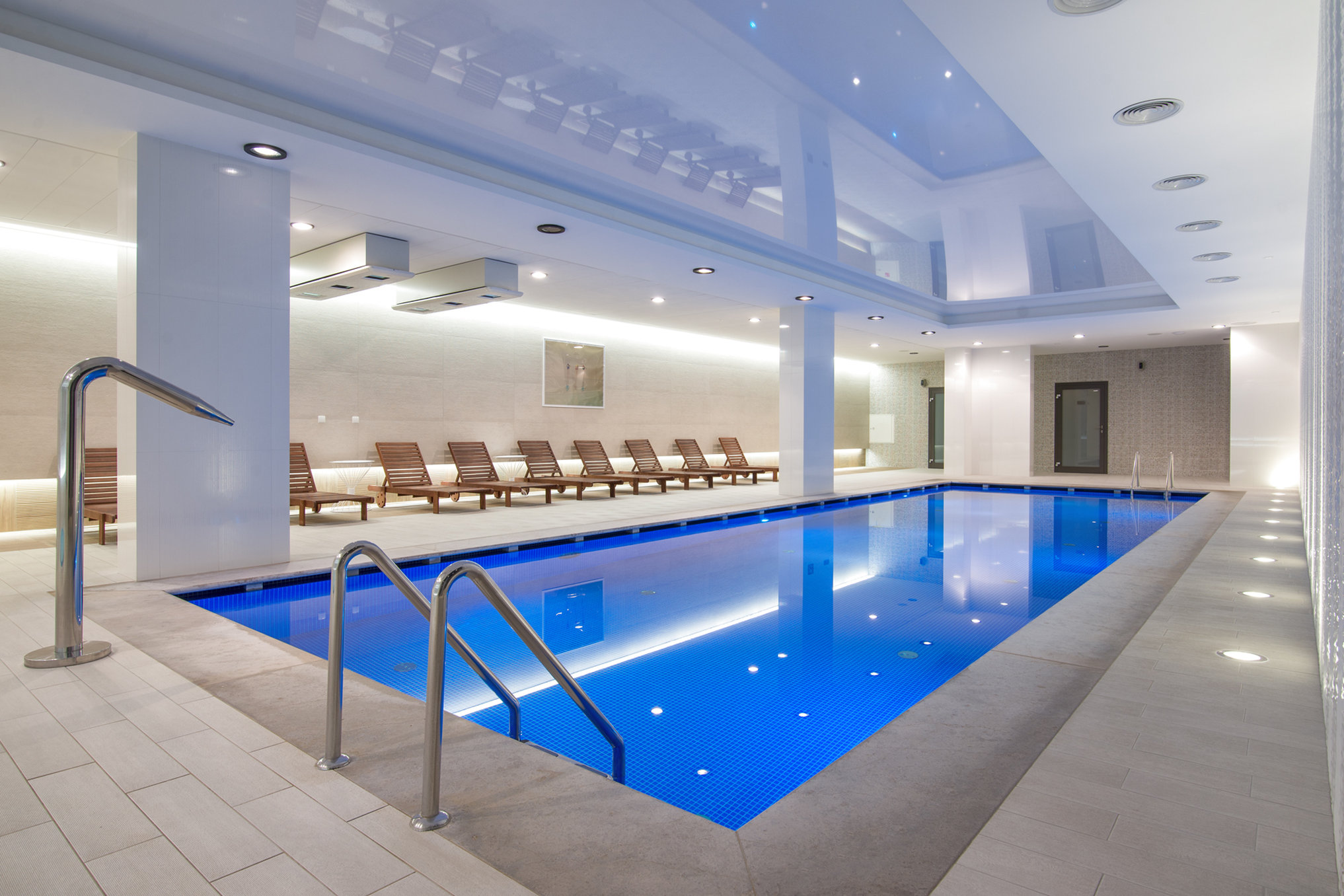 QUADRILLE CONFERENCE & SPA 25/50