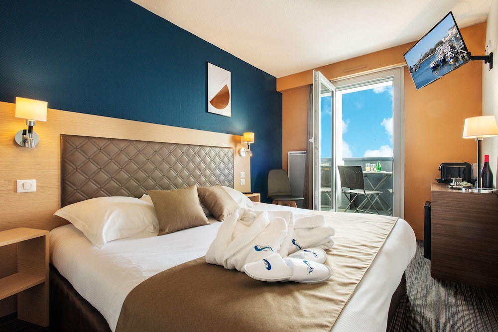 Superior, Double Bed, Sea View, Balcony