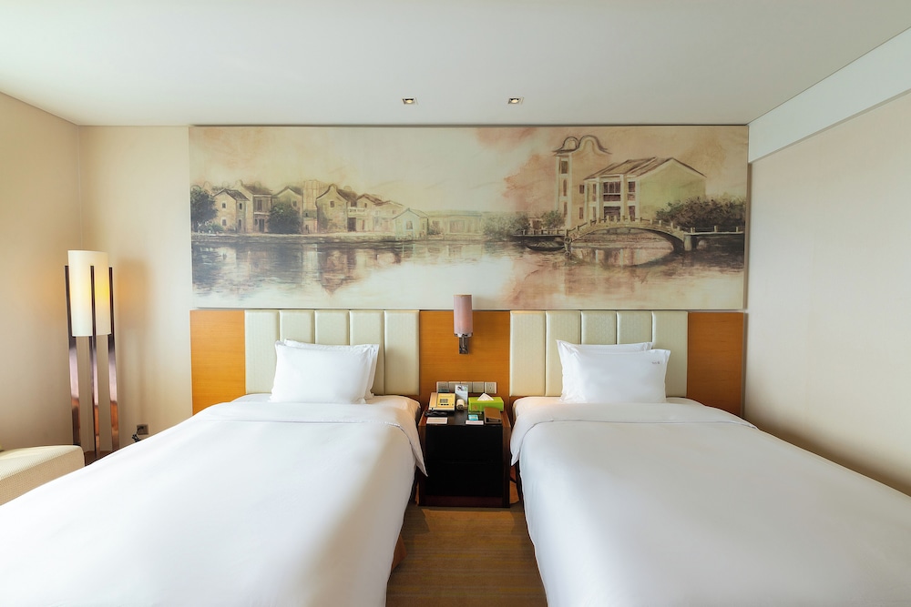 HOLIDAY INN GUANGZHOU SCIENCE CITY 9/50