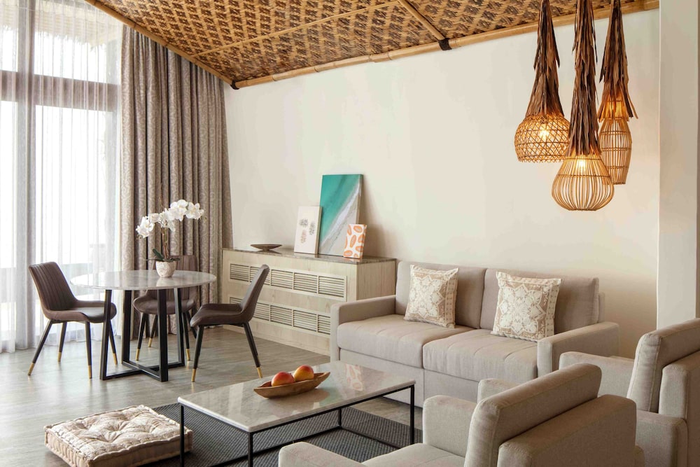 Anantara World Islands Dubai Resort 46/78