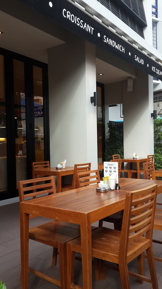W14 Pattaya 43/58