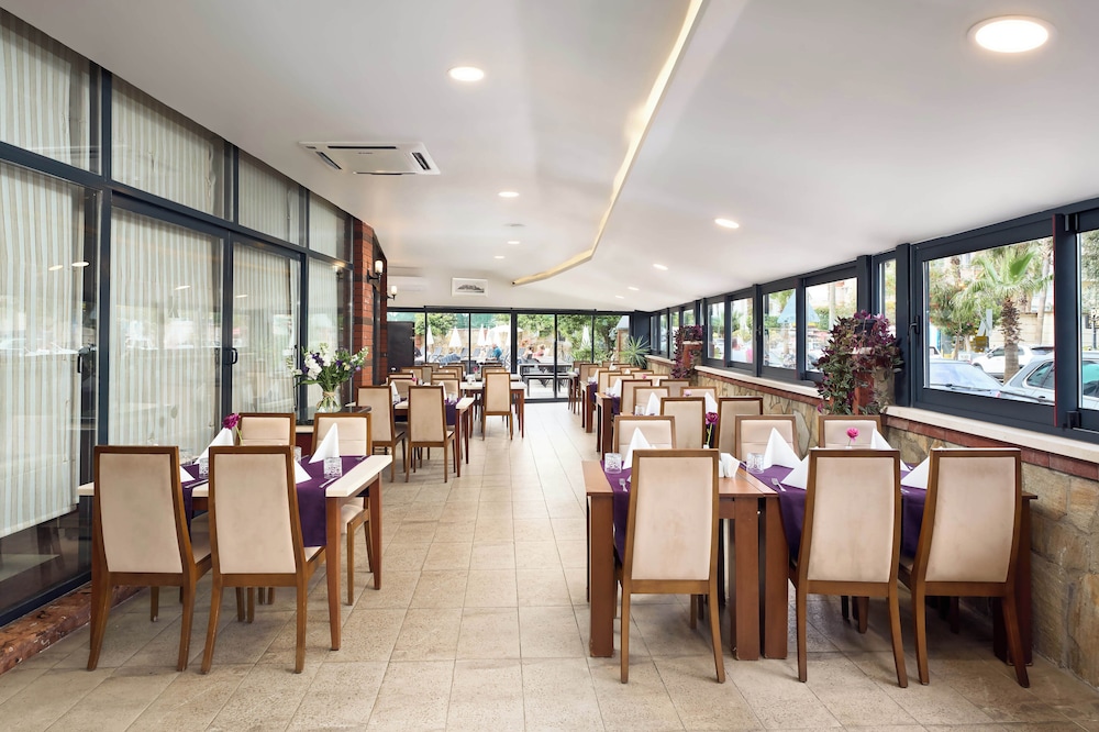 Kaila City Hotel 50/62