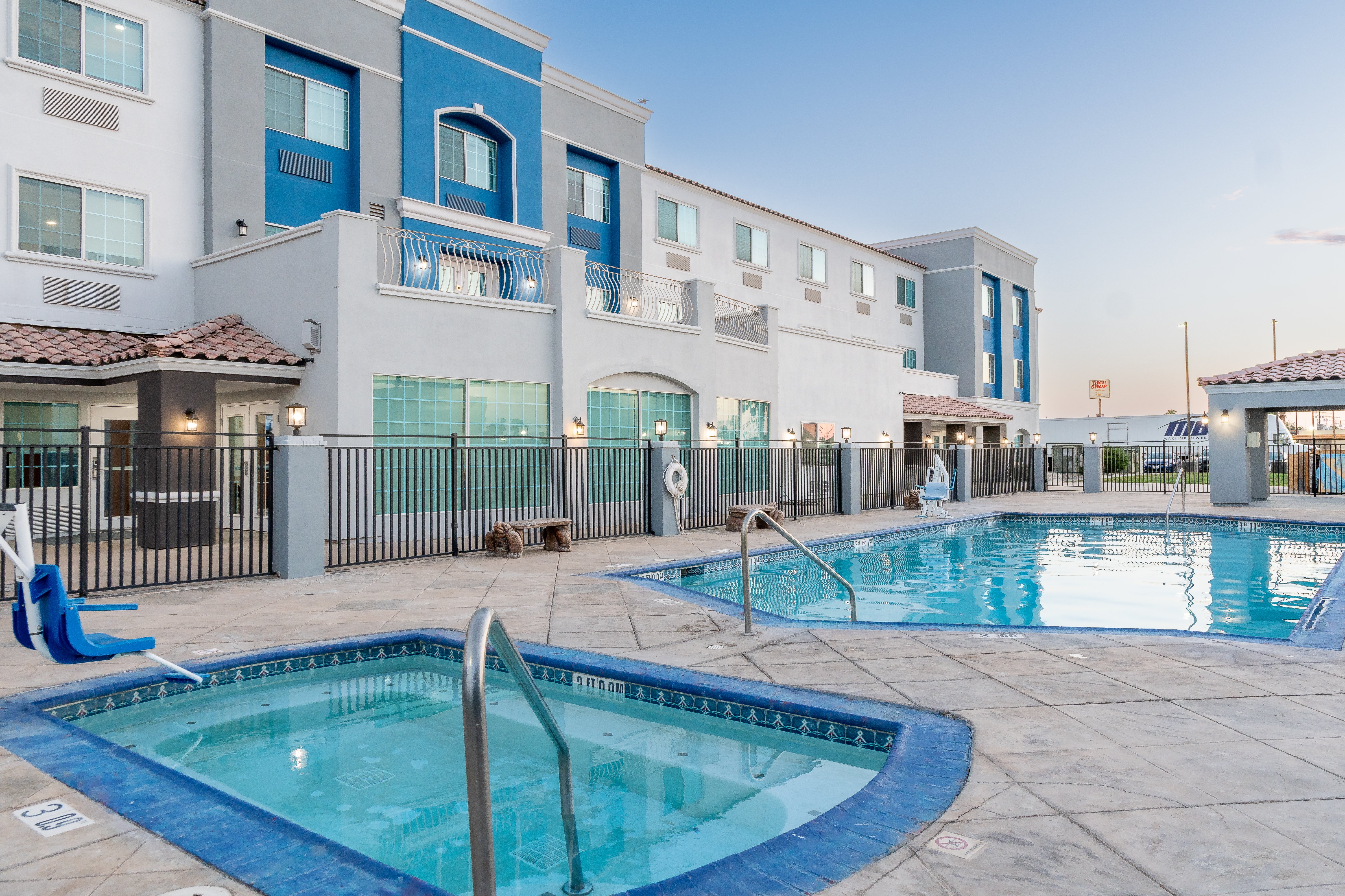 Holiday Inn Express Hotel And Suites el Centro 6/70