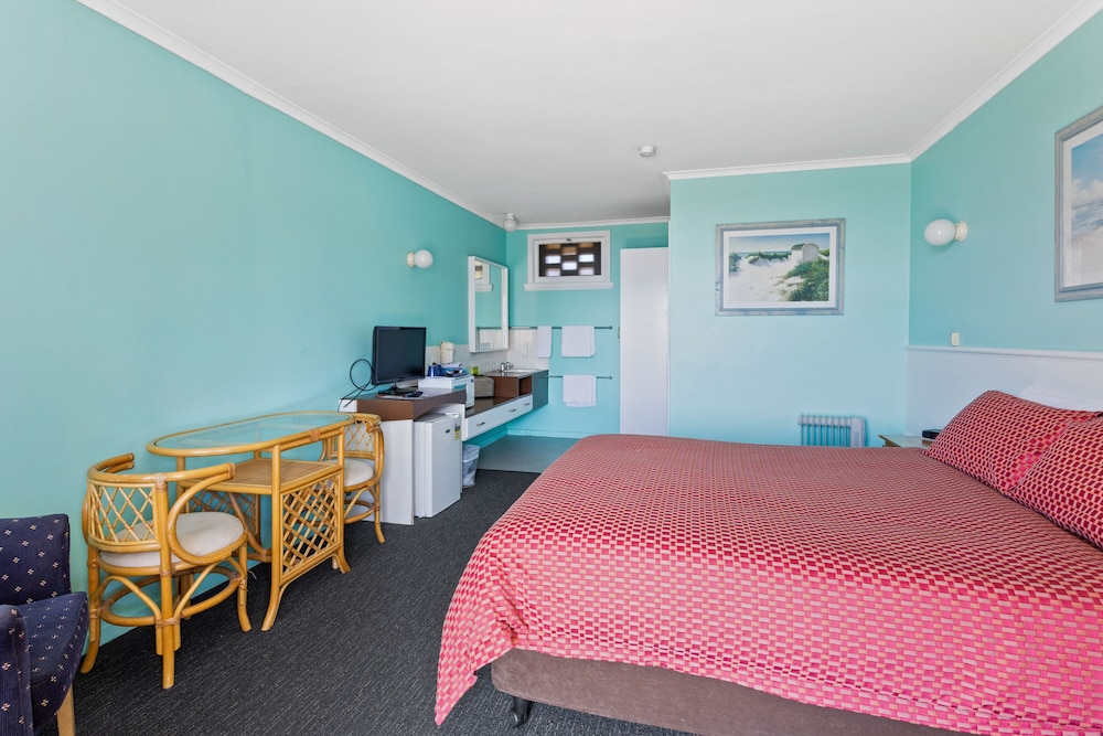 Swansea on the Beach Motor Inn 15/59
