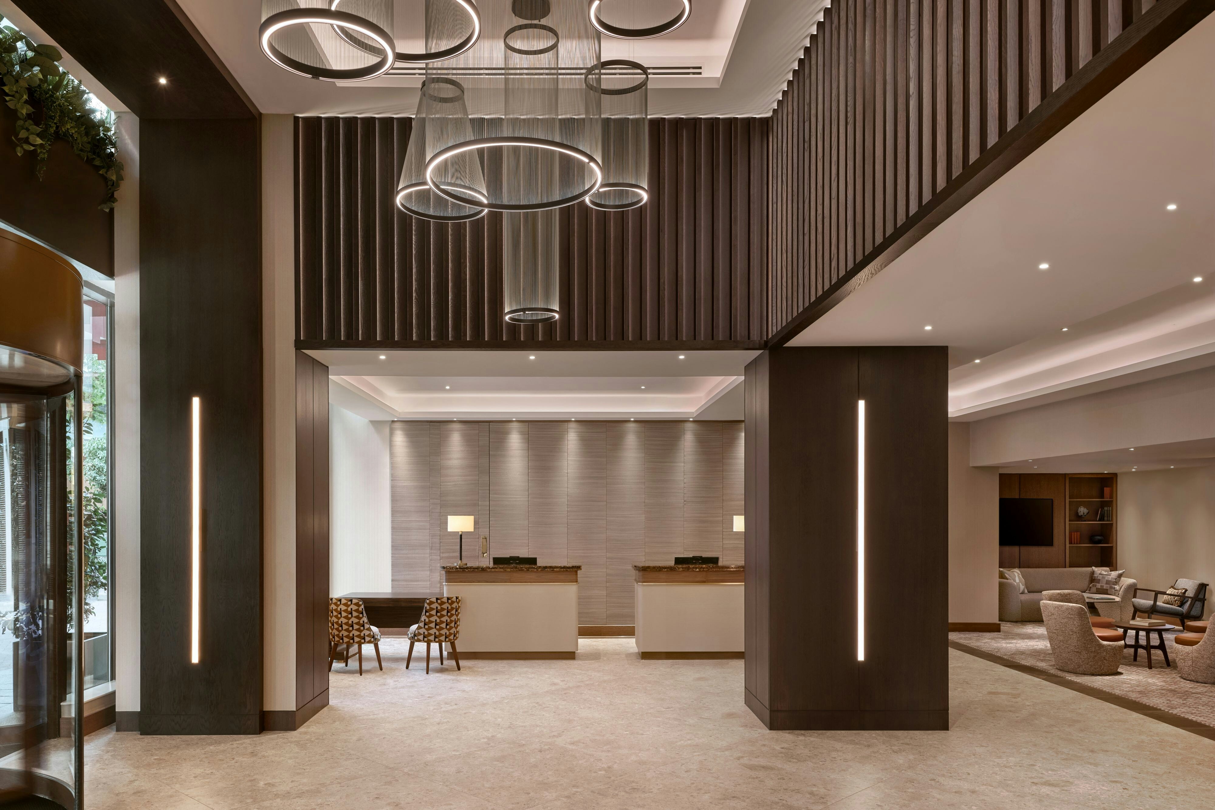 Lobby at London Marriott Hotel Marble Arch, LONDON