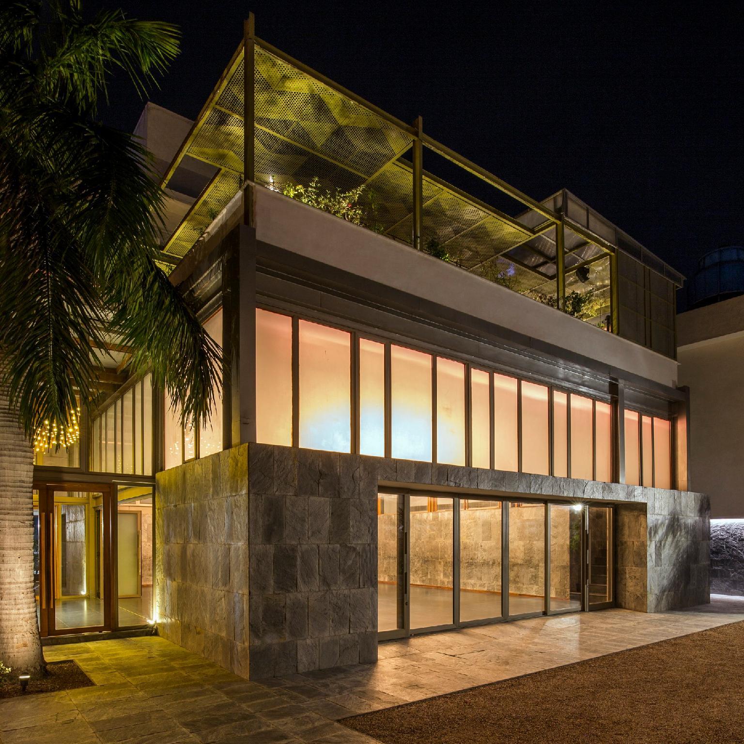 Hotel Crystal Palace Meerut 1/29