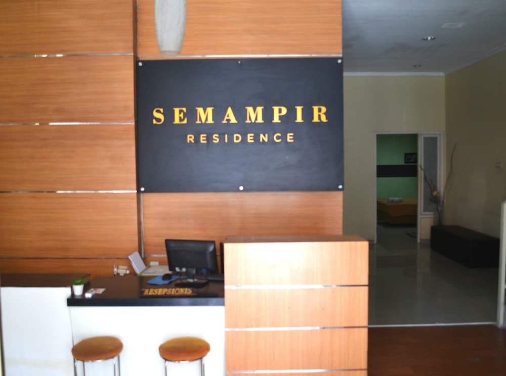 Oyo 450 Semampir Residence 6/64