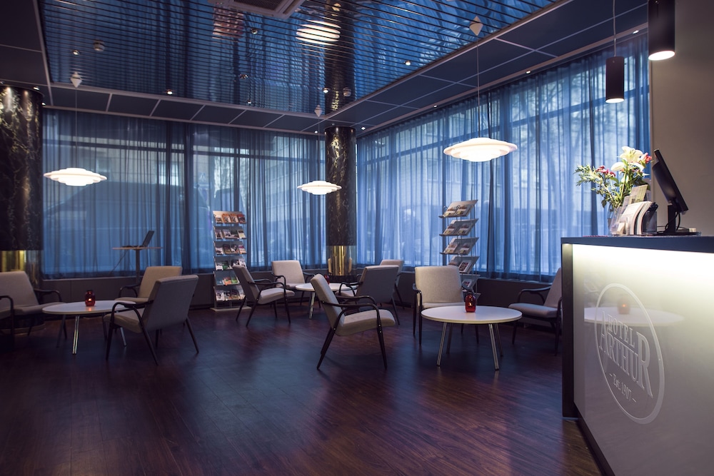 Arthur Hotel 49/65