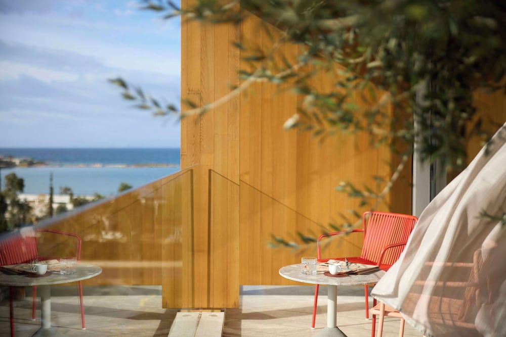 Dusit Suites Athens 41/58