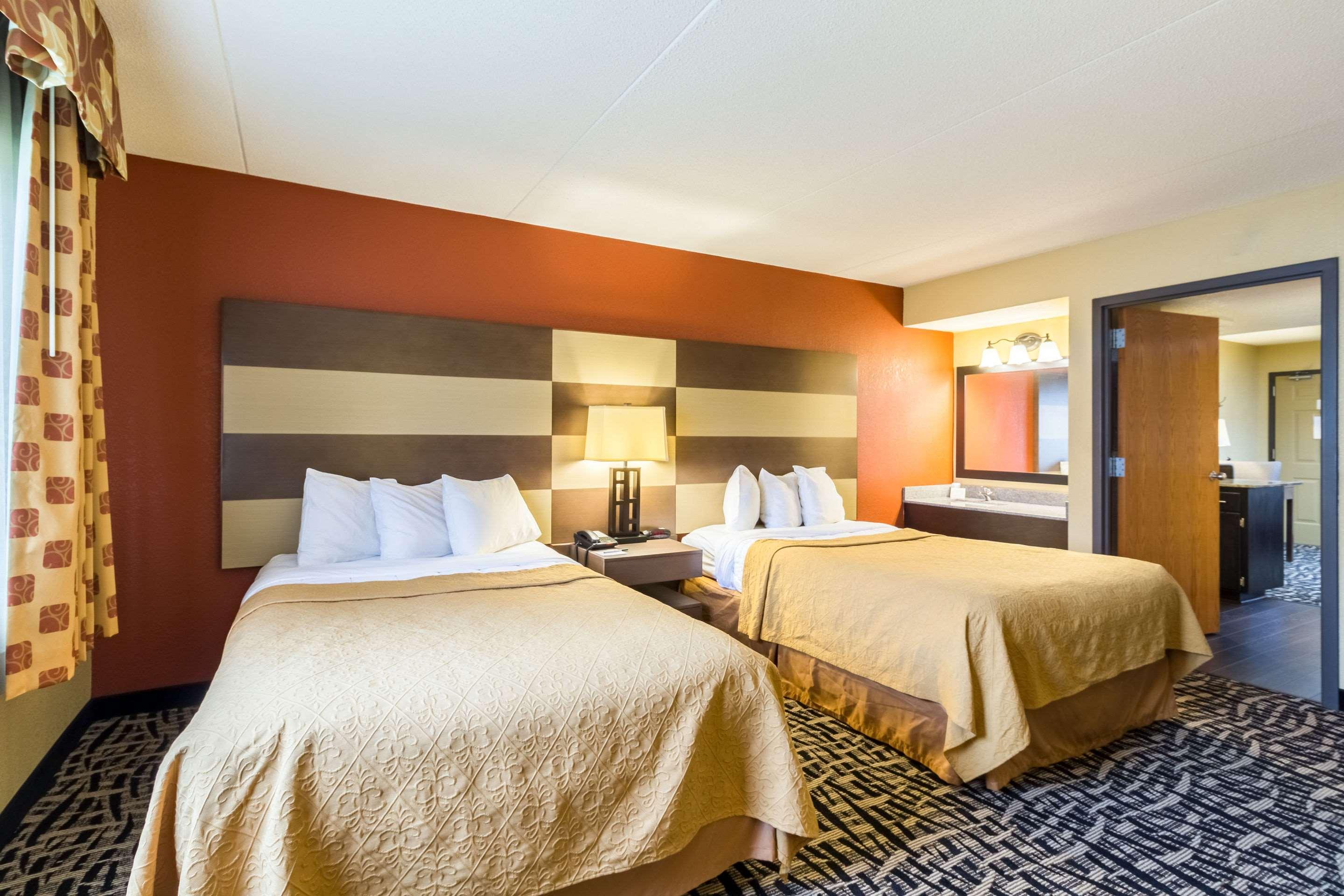 SUITE, 2 QUEEN BEDS