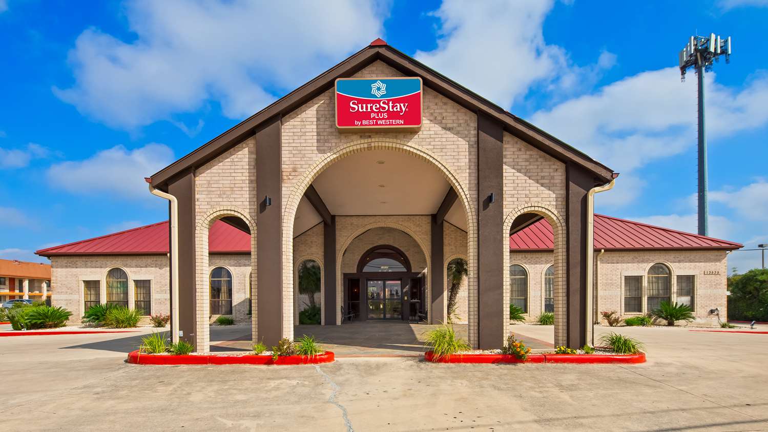 SureStay Plus by Best Western San Antonio Fiesta Inn 6/38