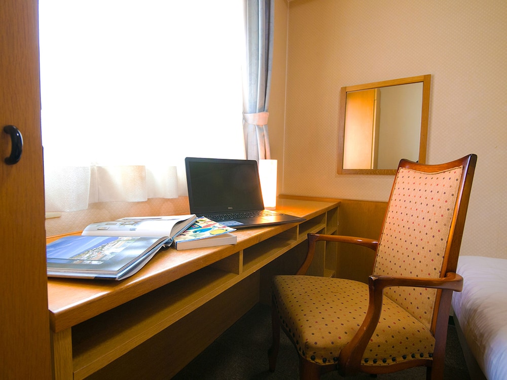 Heiwadai Hotel 5 50/58