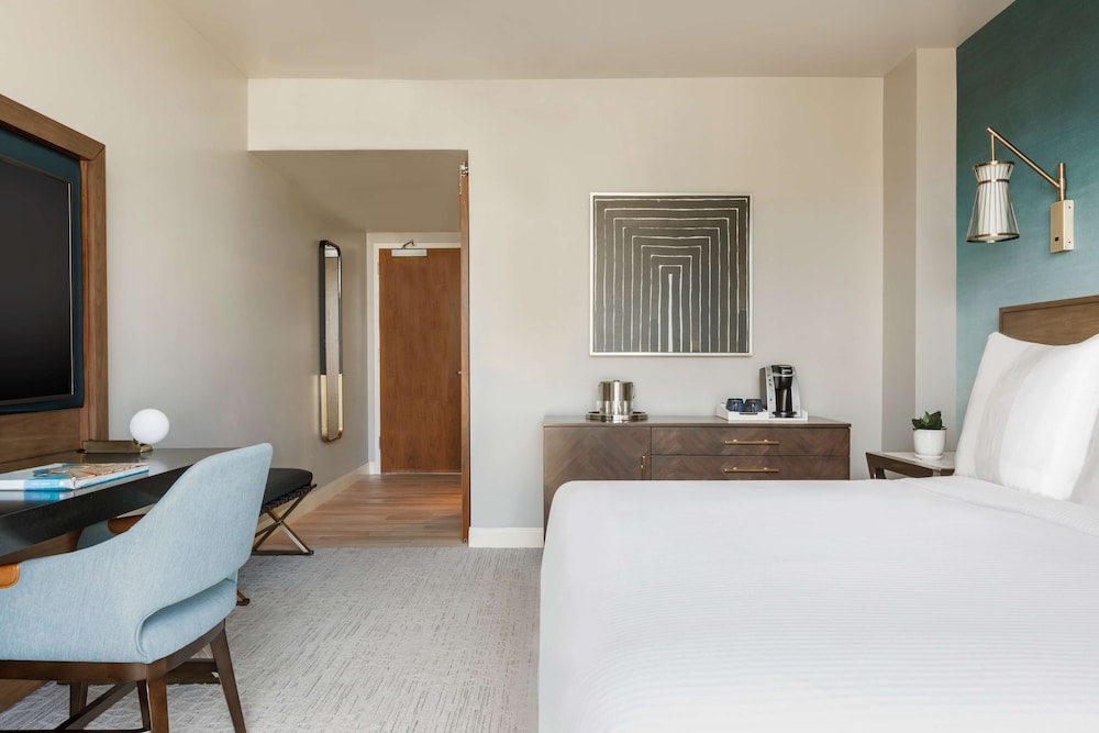 Carte Hotel San Diego Downtown Curio Collection By Hilton 23/87