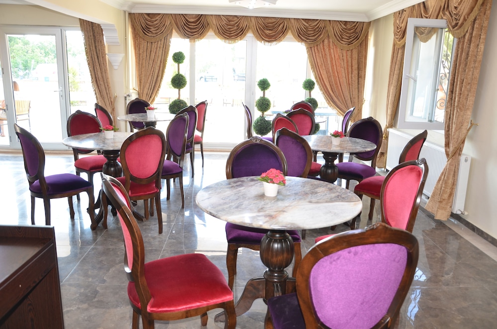 Uzunhan Hotel 28/46
