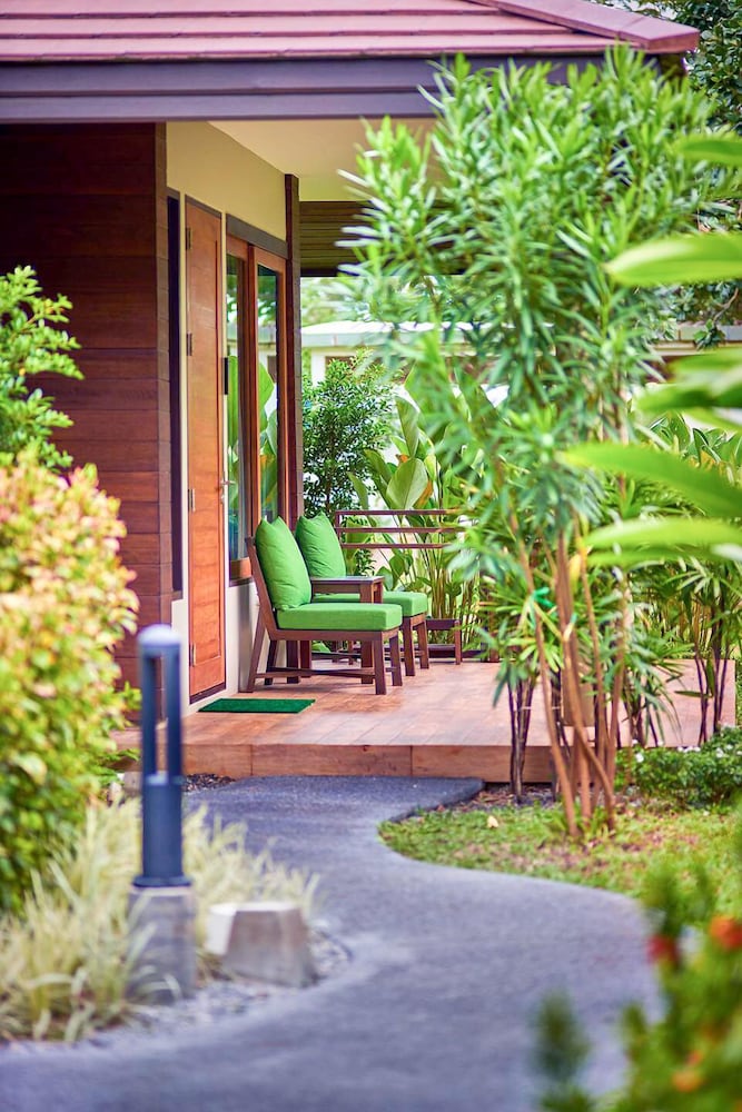 Khanom Beach Resort and Spa in KHANOM
