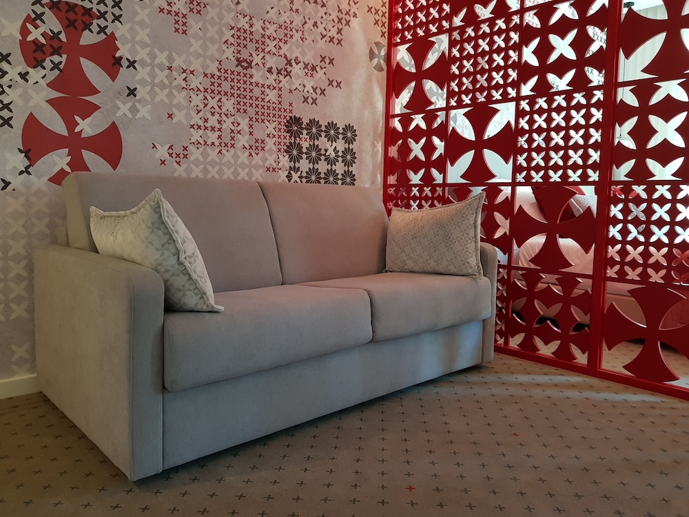 Thomar Boutique Hotel 46/63
